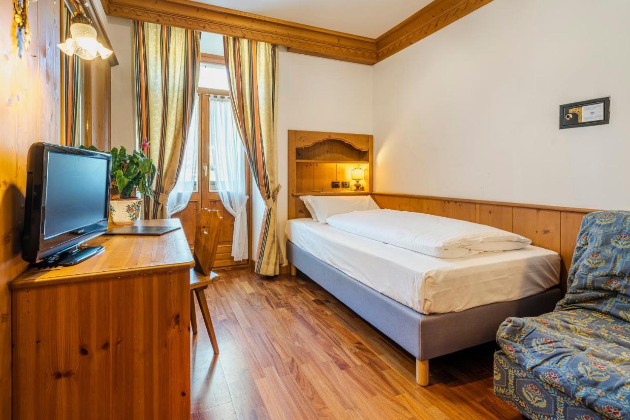 Franceschi Park Hotel Cortina d'Ampezzo Exterior photo